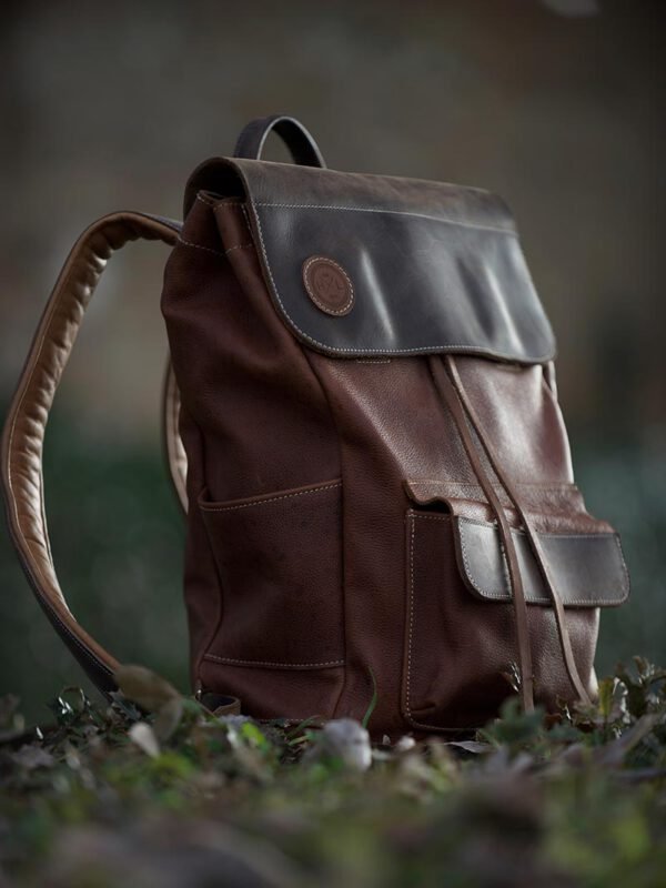 micah-tindell-ysu9athq_BU-unsplash Modelis Classic